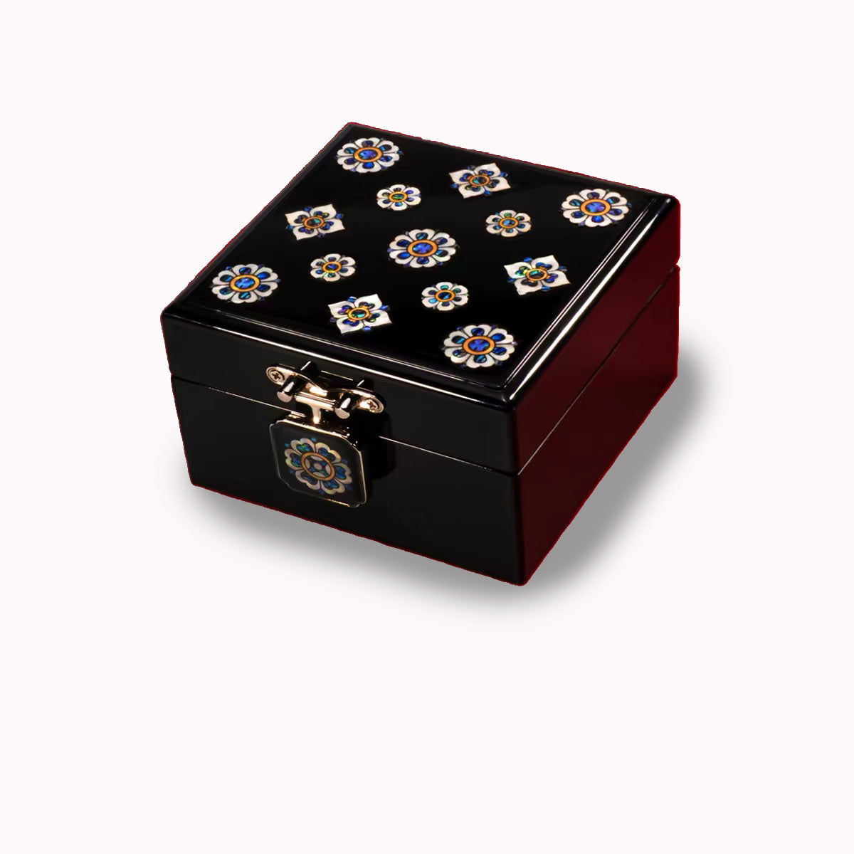 NACREVERSE Black Lacquer Four‑Leaf Motif Collection